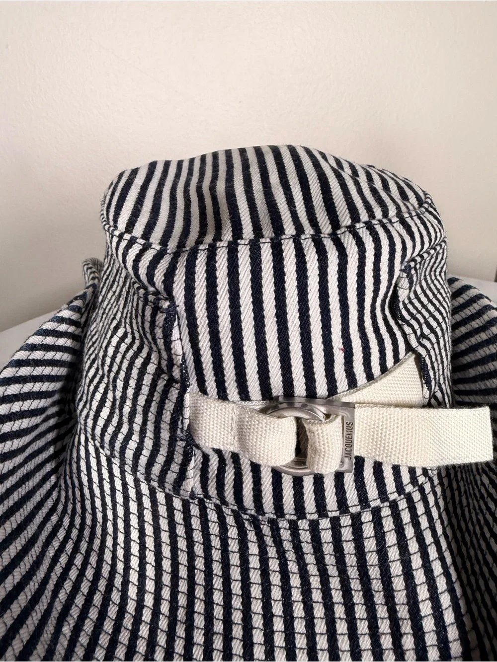 JACQUEMUS Women's Gray Le Bob De-Nimes Bucket Hat